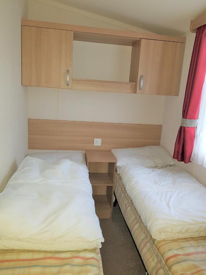 720 Unity, * Brean